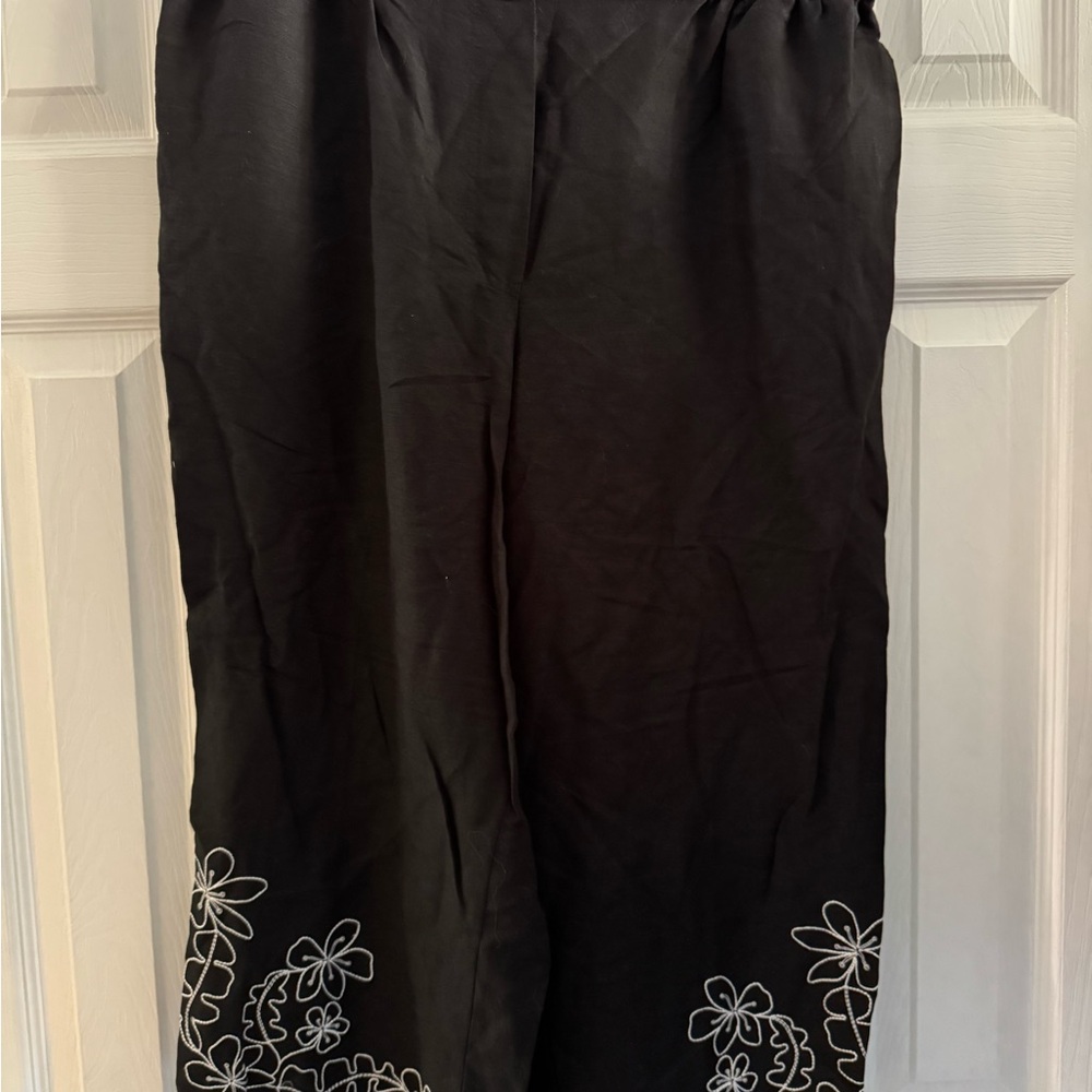 Avenue Black Linen Pants with White Embroidery
